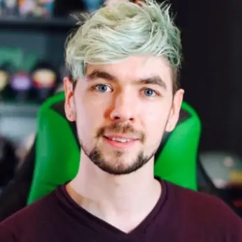 Seán William McLoughlin YouTuber